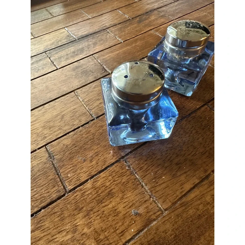 Vintage Pottery‎ Barn Monterey Salt Pepper Shakers Glass Stainless Steel